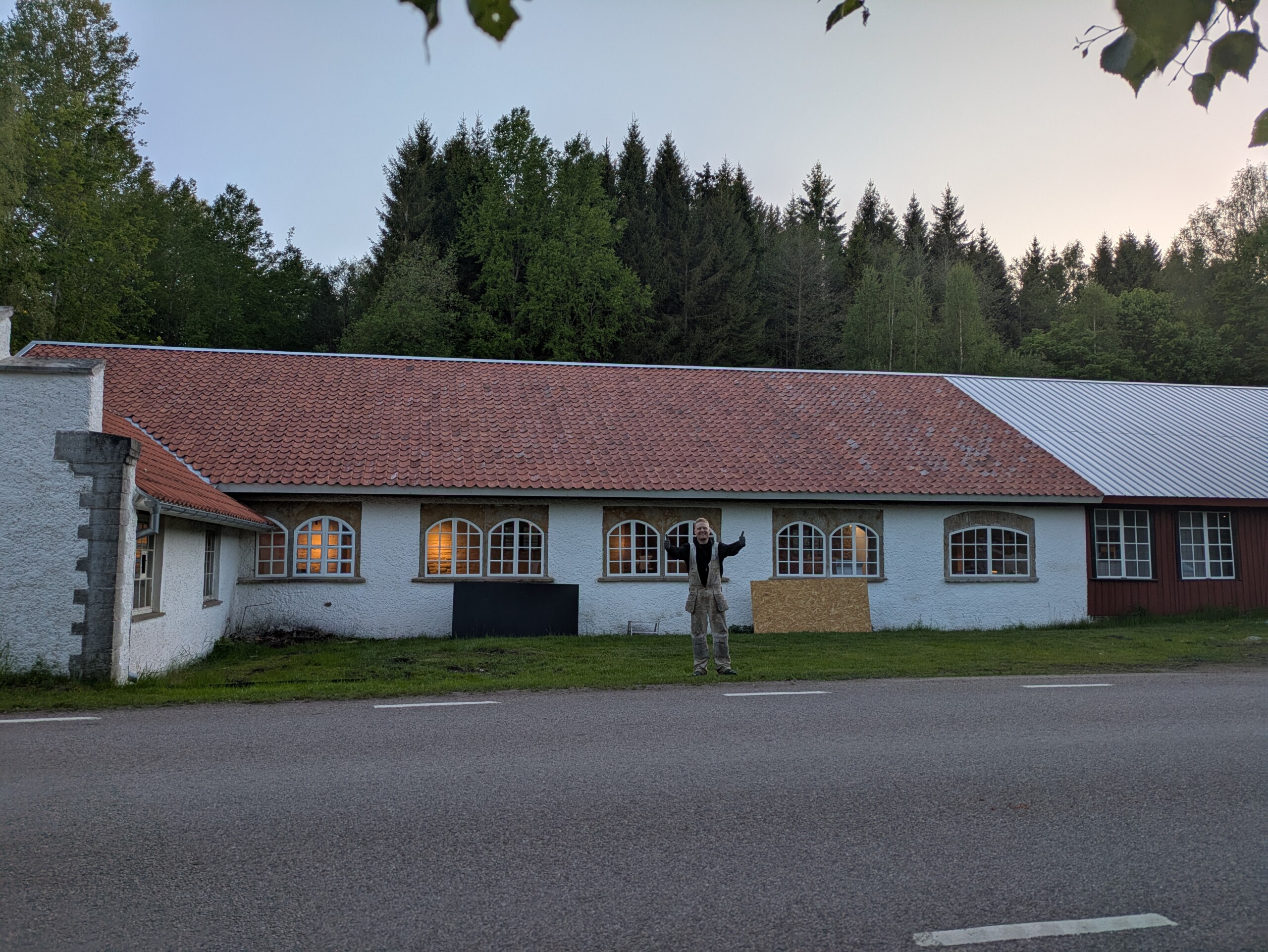 Stenhyvelns tak renoveras